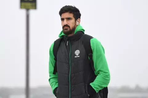 بعد إتمام اتفاقه مع الأهلي.. استبعاد بن رمضان من قائمة فرينكفاروزي لمواجهة بوشكاش